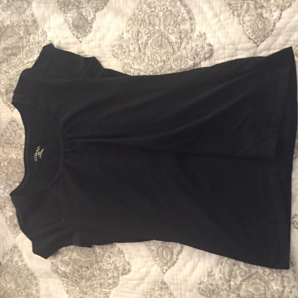 🌻Basic tee🌻 - Picture 2 of 2